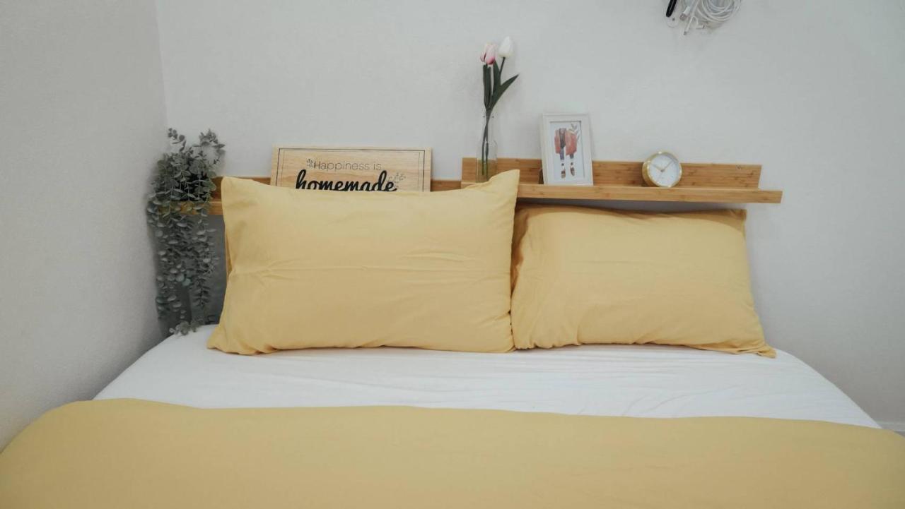 Bloomin' Moon Hostel & Cafe, Chiang Mai Old Town Dış mekan fotoğraf